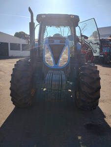 New Holland T7 205