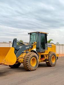 Pá carregadeira John Deere 524K ll