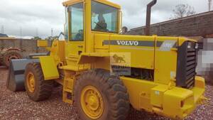 Pa Carregadeira Volvo L90C 2002 Cabinada 7047194