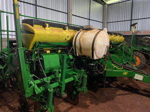 Plantadeira Jd 1113 C/12 Linhas