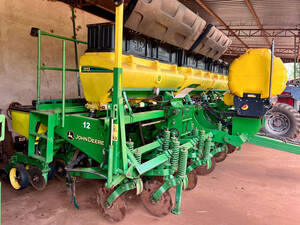 Plantadeira John Deere 1113