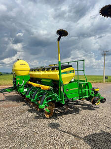 Plantadeira John Deere 2117 Ccs