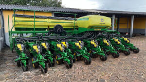 Plantadeira John Deere 2130 Ccs