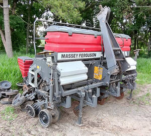 Plantadeira Massey Ferguson - Mf 407. Fabricação 2017