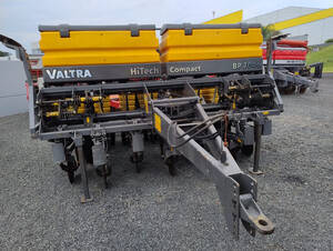 Plantadeira Valtra - Bp 704 L, 7 Linhas. Fab 2010
