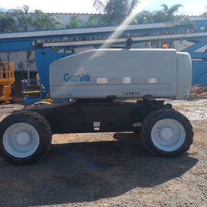 Plataforma Aérea Elevatória Genie Z-80/60 4X4