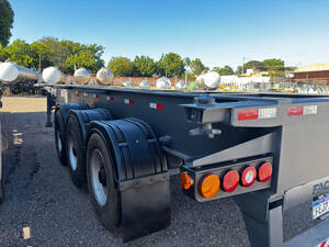 Porta Container 40 Pes. Ano 2013 Marca Fachinni