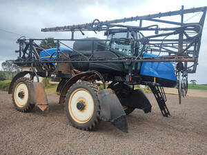 Pulverizador Autopropelido New Holland Sp 2500 Ano 2013