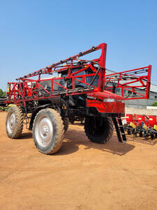 Pulverizador Autopropelido Patriot350 Case Ih