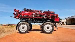 Pulverizador Case IH Patriot 350
