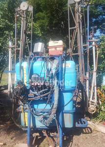Pulverizador Hidráulico Aral Velleninho 900L Ano 2010