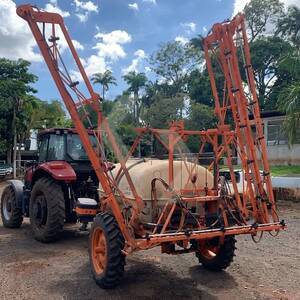 PULVERIZADOR JACTO COLUMBIA AD18 - 2000 LITROS