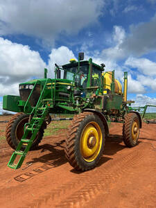 Pulverizador John Deere M4040