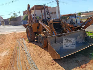 Retroescavadeira Case 580H 4X2 Ano 1987 7442526