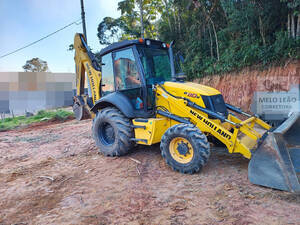 Retroescavadeira New Holland B110B 4X4 22 4432H 7352195