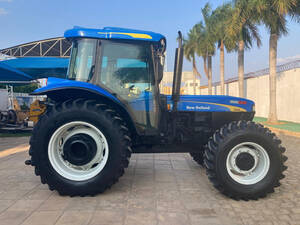Trator Agrícola New Holland 7630