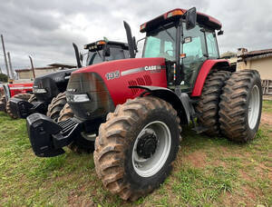 Trator Case - Maxxum 135. Fabricação 2013