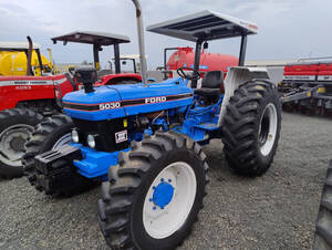 Trator Ford - 5030. Fabricação 1996
