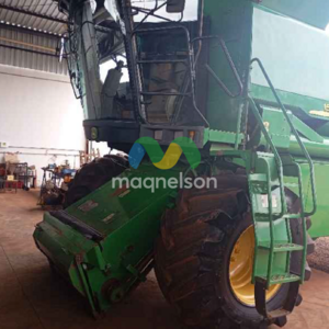 Trator John Deere 1550
