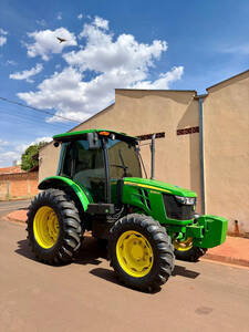 Trator John Deere 5080E