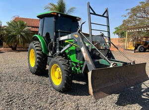 Trator John Deere 5080E