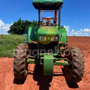 Trator John Deere 5085