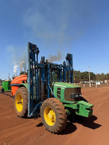 Trator John Deere 6110J