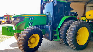 Trator John Deere 6150M