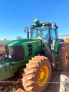 Trator John Deere 6180j 