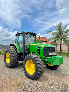 Trator John Deere 6190J