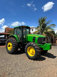 Trator John Deere 6190J