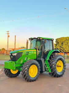 Trator John Deere 6190M