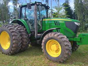 Trator John Deere 6210M