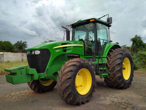 Trator John Deere 7225J Ano 2013