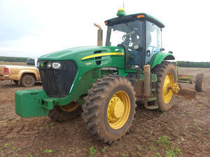 Trator John Deere 7225J Ano 2014