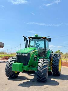 Trator John Deere 7230j