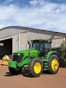 Trator John Deere 7230j