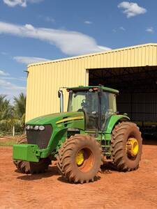Trator John Deere 7230j