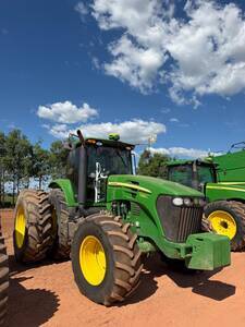 Trator John Deere 7230j 