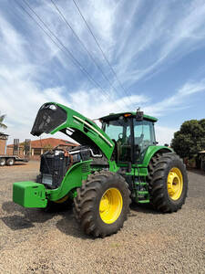 Trator John Deere 7230J
