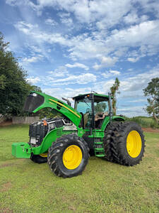 Trator John Deere 7230J