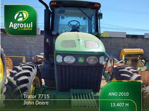 Trator John Deere 7715