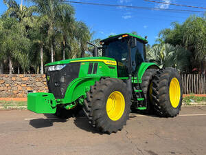 Trator John Deere 7M 230