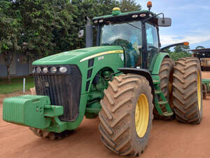 Trator John Deere 8320R Ano 2011