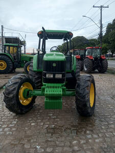 Trator John Deere