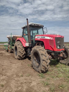 Trator Mf 7140 Usado - Massey Ferguson