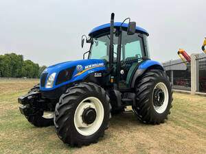 Trator New Holland 5.80 4X4