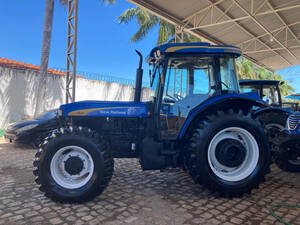 Trator New Holland - 7630 8X2