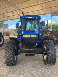 Trator New Holland - 7630 8X2