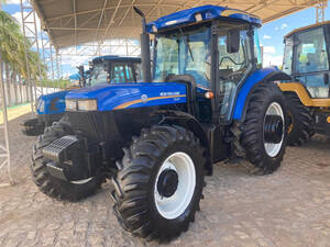Trator New Holland - 7630 8X2